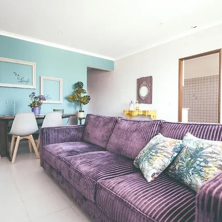 Apartment Modern In With Shared Pool. *