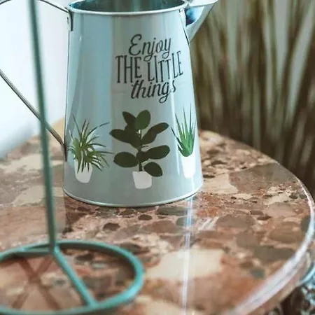 Modern In With Shared Pool.